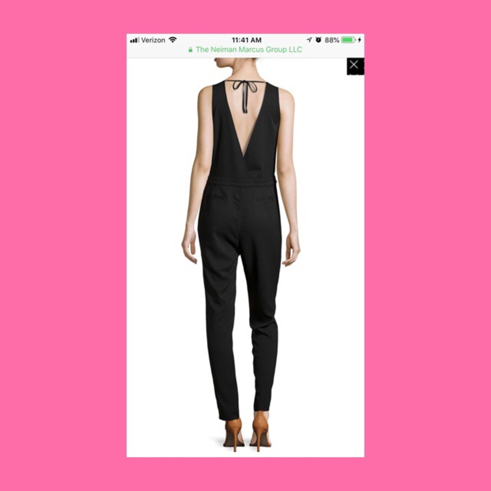 ROMEO & JULIET COUTURE OPEN BACK JUMPSUIT SZ M